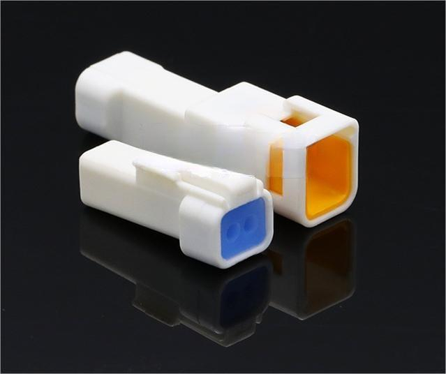 JST02T-JWPF-VSLE سازنده پلاگین های چاشنی اتصالات خودروهای اتصالات SPLICE JST TYPE